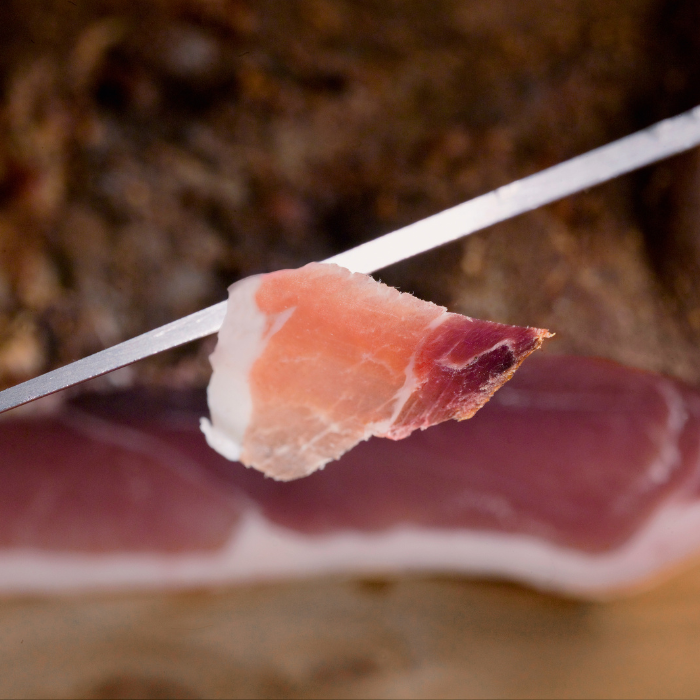 Südtiroler Speck, geschnitten