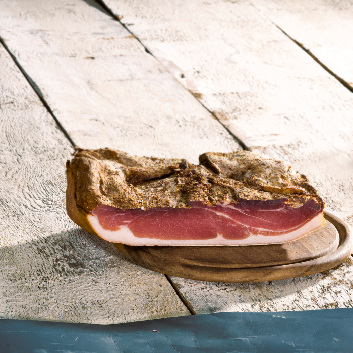 Südtiroler Speck, geschnitten